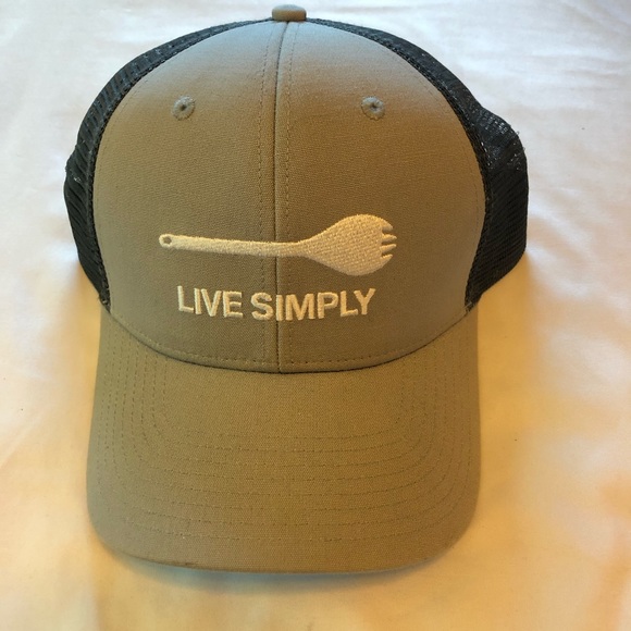 live simply hat